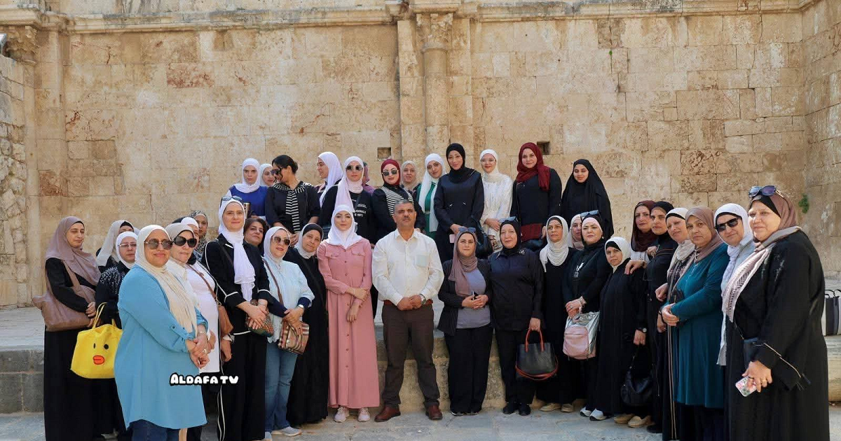 مركز الدعم النفسي والارشاد القانوني للنساء ينظم جولة تعريفية في سبسطية التاريخية